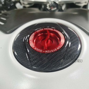 Bouchon de réservoir de carburant sans clé en alliage d'aluminium et fibre de carbone DTRAD pour <span class=keywords><strong>Yamaha</strong></span> YZF-R1/R6/R3/<span class=keywords><strong>R7</strong></span>/R9/2025/YZF-R125/R15/R25, connecteur de boîtier de filtre à air - Product Image 2