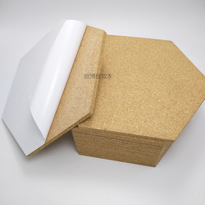 Tablero de Corcho Hexagonal Xinbojia de 30x26cm y 5mm, Autoadhesivo, para Mensajes, Fotos y Decoración del Hogar - Product Image 1