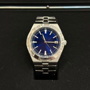 Montres VC pour hommes en gros d'usine, style de luxe de créateur, étanches 4500V, en acier inoxydable, bracelet 5A - Product Image 4