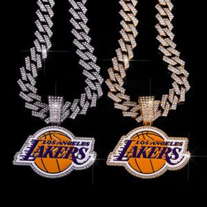 <span class=keywords><strong>Collar</strong></span> de oro de moda con cadena cubana de aleación, <span class=keywords><strong>estilo</strong></span> europeo-americano, transfronterizo, multicapa, con circonitas incrustadas y temática de los Lakers - Product Image 3