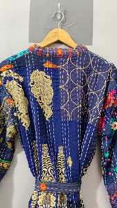 Bata de mujer acolchada Kantha con estampado de bloques, patchwork, bordado a mano, cuello de algodón, manga tres cuartos, para otoño - Product Image 5