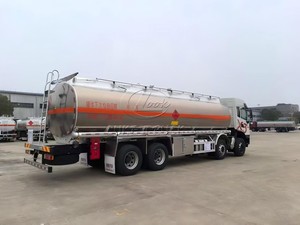 Fabricante Chino de Camiones Cisterna Especializados de 25m³-35m³ para el Transporte de Combustible - Product Image 2