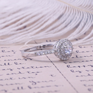 Anello a Doppio Strato con Cristalli Incastonati per Donne, Elegante Accessorio Minimalista per Uso Quotidiano e Feste - Product Image 2