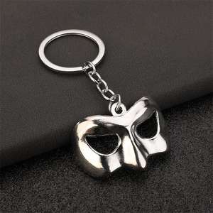 Mini lanterne verte créative, masque de film, ouvre-bouteille, porte-clés, pendentif, mode, métal, pendentif pour sac homme et femme, petit cadeau - Product Image 3