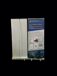 Banner Impreso Portátil de Lujo con Marco de Aluminio de 85X200 cm, Personalizable, para Exhibición y Promociones, Tipo Roll-Up - Product Image 3