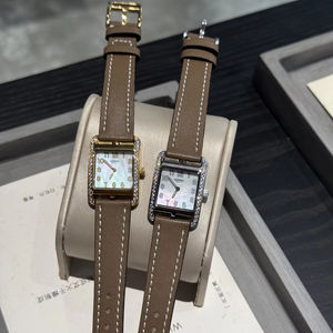 Montre analogique carrée de luxe pour femme H Brand 2025 avec petit bracelet en cuir, cadran en cristal, mouvement à quartz par Stop Watch - Product Image 1