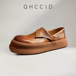Qhccid Mocassins à enfiler pour hommes en cuir véritable marron, à talon moyen, rehaussant la taille, chaussures décontractées de couleur unie avec bord plié - Product Image 3