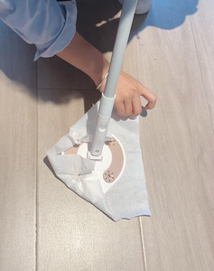 2024 Multifonctionnel Dépoussiérage Mini Vadrouille Mur Rondelle Plafond Nettoyant & Plinthe Duster Jetable Humide & Sec Lingettes 2 Pack - Product Image 3