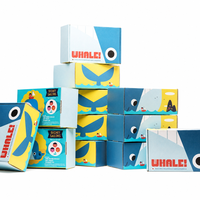 Boîte d'emballage personnalisée en carton ondulé bleu royal et blanc avec logo floral botanique pour cosmétiques, cadeaux et abonnements