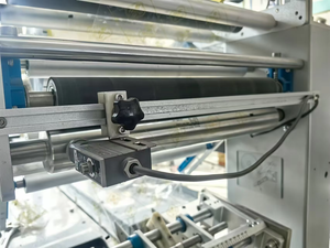 <span class=keywords><strong>Machine</strong></span> d'étiquetage, d'impression et d'emballage automatique de type oreiller SZ-180 pour la mise en sachet de repas prêts à consommer, <span class=keywords><strong>biscuits</strong></span>, gâteaux et pains - Product Image 4