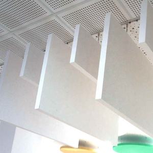 Fournisseur de déflecteur de <span class=keywords><strong>plafond</strong></span> en fibre de verre noyau s panneaux de <span class=keywords><strong>plafond</strong></span> acoustiques pour la liberté système de Suspension pour le bâtiment - Product Image 3