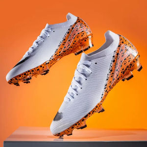 Chaussures de football basses de marque pour hommes, vente en gros d'usine, <span class=keywords><strong>pas</strong></span> chères, personnalisées, nouveau design 2026, chaussures de foot d'équipe toutes saisons, haute qualité - Product Image 3