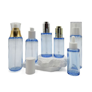 Bouteilles de lotion de soins de la peau cosmétiques vides en plastique PET Customizable15ml-100ml avec pompe pompe de pulvérisation de sérum or/argent produits PETG - Product Image 1