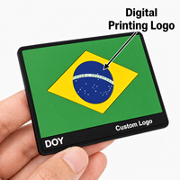 Fournisseur de patchs PVC flexibles à coudre, étiquettes en caoutchouc personnalisées avec logo imprimé numériquement pour vêtements, avec bordure en relief moulée