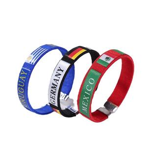 Pulsera Deportiva Bordada <span class=keywords><strong>de</strong></span> <span class=keywords><strong>España</strong></span> para Fiestas y Festivales 2026, Regalos para Fiestas, Pulsera con Bandera, Pulsera para Fanáticos - Product Image 1