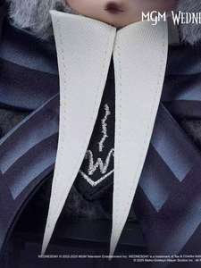 100% autentico SKULLPANDA mercoledì con ciondolo in peluche Nevmore versione uniforme universitaria scatola per ciechi per ascensori - Product Image 4