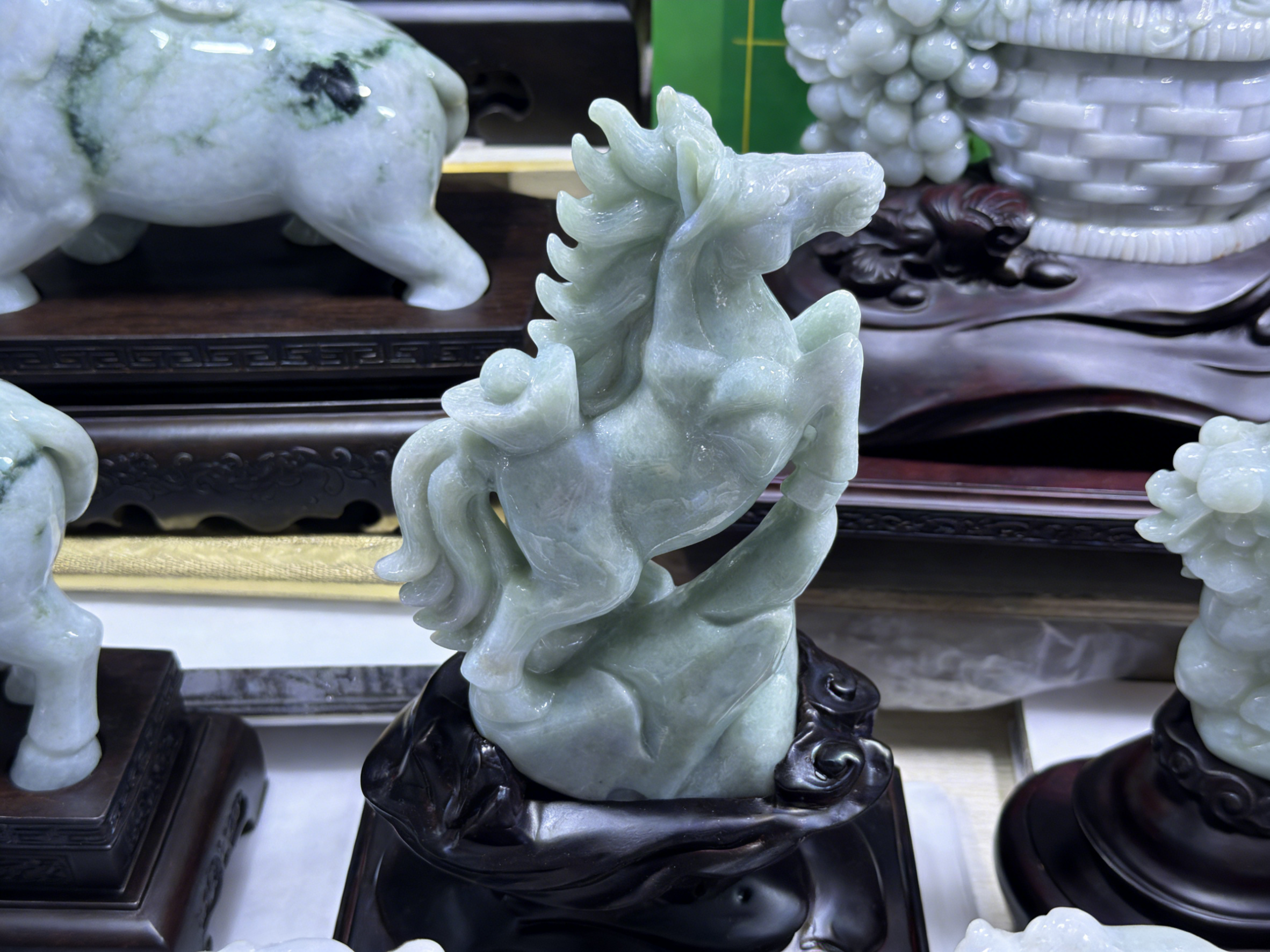 High-quality-Jade-Hand-carved-