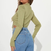 Fournisseur de vêtements de mode en gros personnalisé Oem Odm tricots femmes solide à lacets côtes tricot culture Sexy noir pull tricoté