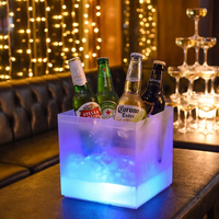 Seau à glace carré en PP de qualité alimentaire 3,5 L transparent à double paroi, changeant de couleur, pour KTV, bar, hôtel, fête, logo personnalisé, fourniture OEM