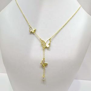 Precio de fábrica: Nuevo collar de plata 925 con esmeraldas, cadena de lujo para mujer, con circonitas brillantes, colgante de mariposa, collares en capas para el verano. - Product Image 5