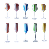 Vente en gros de verres à vin en cristal peints à la main, design créatif, rayés et colorés, plusieurs styles disponibles, 500-600 ml