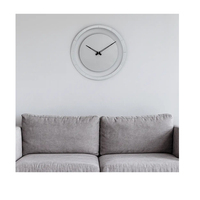 Horloge de bureau minimaliste en acrylique transparent avec ligne dorée personnalisée |   Horloge de table rectangulaire silencieuse en lucite avec aiguilles en métal doré pour la décoration de la maison