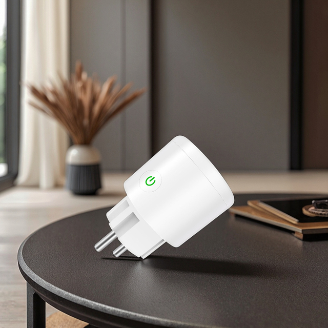 OEM EU Matter WiFi/Zigbee/BLE Mesh Energy Monitor 16A 3520W Bar Design Smart Plug with Asmota/ESP32 Flashing