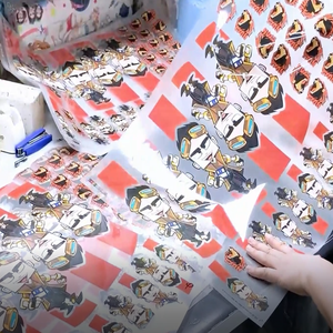 Vente chaude Sérigraphie <span class=keywords><strong>Feuille</strong></span> ou Rouleau Mat Simple Face <span class=keywords><strong>Antistatique</strong></span> Pet Libération Film Transparent Jet D'encre PET Film <span class=keywords><strong>pour</strong></span> Vêtements - Product Image 6