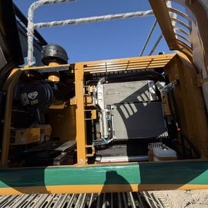 Excavatrice sur chenilles hydraulique d'occasion de taille moyenne, série CAT320D2L, fabrication japonaise, 20 tonnes, godet de 1 m, moteur de 103 kW, modèle 2023, moteur, boîte de vitesses, pompe - Product Image 6