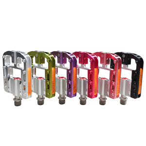 Pédales pliables légères en alliage d'aluminium à triple roulement GINEYEA pour vélos pliants Xiaobu Daxing - Product Image 1