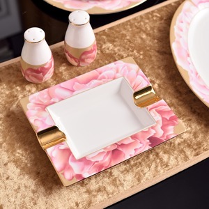 Venta al por mayor comedor de lujo nórdico decoración del hogar Juegos de vajilla de porcelana - Product Image 5