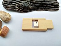 Respetuoso con el medio ambiente Diseño único 1GB-64GB Interfaz USB 2,0 Disco U de madera Nuevo Flash Chip Opciones de libro Almacenamiento Unidades flash
