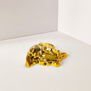 Hebilla Decorativa para Sofá con Diseño de Rostro de Reina, Dorada, de Plástico Resistente, Accesorio para Muebles - Product Image 4