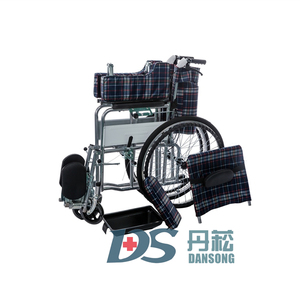 Fauteuil roulant inclinable de 24 pouces avec frein à main et commode pour personnes handicapées - Product Image 2