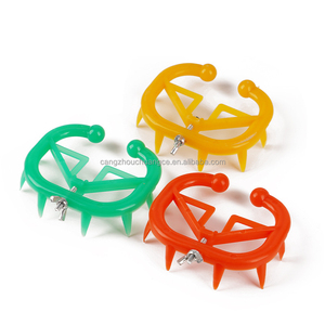 Anillos Nasales de Plástico para Bebés Vacas, Prevención de Succión de Leche, Anillos Nasales para Ganado, Espinas Nasales para Vacas, para Granjas Ganaderas - Product Image 1