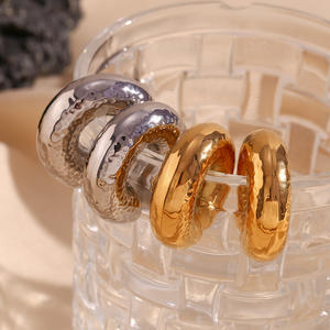 Pendientes de aro de acero inoxidable chapados en oro Luoyan para mujer, y <span class=keywords><strong>sin</strong></span> níquel resistentes al agua, pendientes gruesos <span class=keywords><strong>sin</strong></span> Piercing - Product Image 5