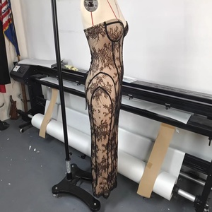 OUDINA Boutique Nuovo Abito Lungo Formale Senza Spalline con Righe Verticali e Inserti in Pizzo, Elegante Vestito <span class=keywords><strong>da</strong></span> Festa per Donne - Product Image 4