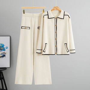 Ensemble de chandails tricotés pour femmes en polyester et coton, décontracté, automne-printemps, coupe ample, deux pièces avec col. - Product Image 3