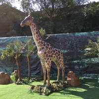 Modèles d'animaux animatroniques réalistes Modèle de girafe électrique Animatronics pour parc d'attractions