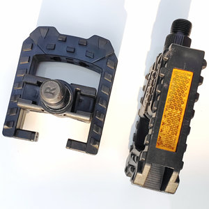Pedales Plegables Ji Hai Xin con Eje de Acero, Rodamientos Sellados, Antideslizantes, para Bicicletas de Montaña, Multiusos, Negros - Product Image 4