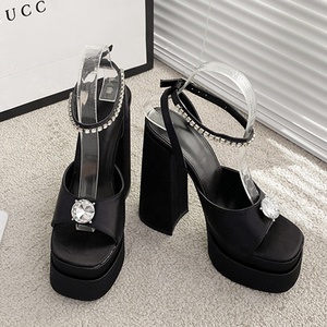 Sandales à talons pour femmes, satin rouge, strass scintillants, bride ouverte, talons épais, plateforme double, chaussures pour femmes - Product Image 6