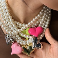Collier ras de cou bohème en perles de résine colorées avec un grand pendentif en forme de cœur, imitation perle, chaîne, collier pour femmes, cadeau fait main, bijoux