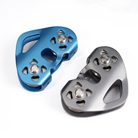 Fabricant en gros de poulies doubles en aluminium usinées par CNC en forme de cœur, 30 kN, pour tyrolienne, personnalisables en provenance de Chine
