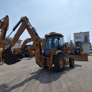 Chargeuse-pelleteuse Caterpillar 420F 4x4 d'occasion, modèle 2022, cabine confortable pour engins de construction - Product Image 4