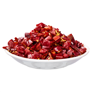 Piments rouges coupés d'origine chinoise, séchés au soleil, issus d'une base de production privée, naturels et purs, avec humidité et teneur en graines personnalisables - Product Image 2