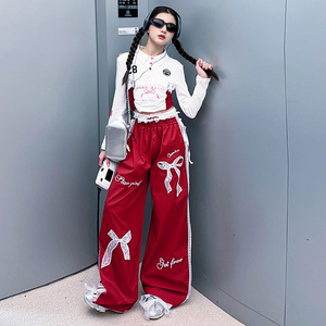 Ensemble Fille Printemps 2025 Nouvelle Édition Coréenne Haut en Dentelle à Nœud avec Cordon Intégré et Pantalon Américain à Jambes Larges pour Enfants Moyens et Grands - Product Image 2