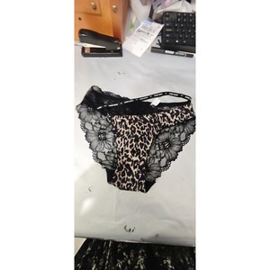 Culotte Femme Confortable Taille Basse en Dentelle à Bretelles avec Lettres Sexy, Style Féerique Doux et Épicé* - Product Image 5