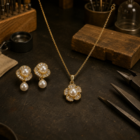 Ensemble collier et boucles d'oreilles pendantes classiques en perles, fleurs et zircons baguette |   Bijoux en cuivre 2 pièces