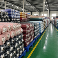 Tissu satiné brillant personnalisé en usine, 100 % polyester, résistant aux déchirures, léger, pour robe de scène, cadeau, doublure intérieure