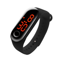 Montre-bracelet populaire pour hommes Montre à LED numérique à écran tactile M3 Smart